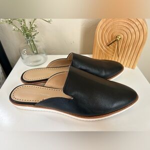 Adrienne Vittadini Black Leather Mules